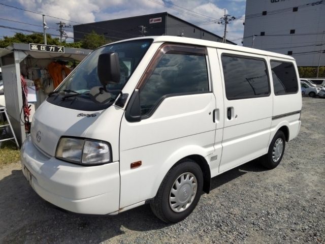 3924 Mazda Bongo van SLP2V 2016 г. (LUM Fukuoka Nyusatsu)